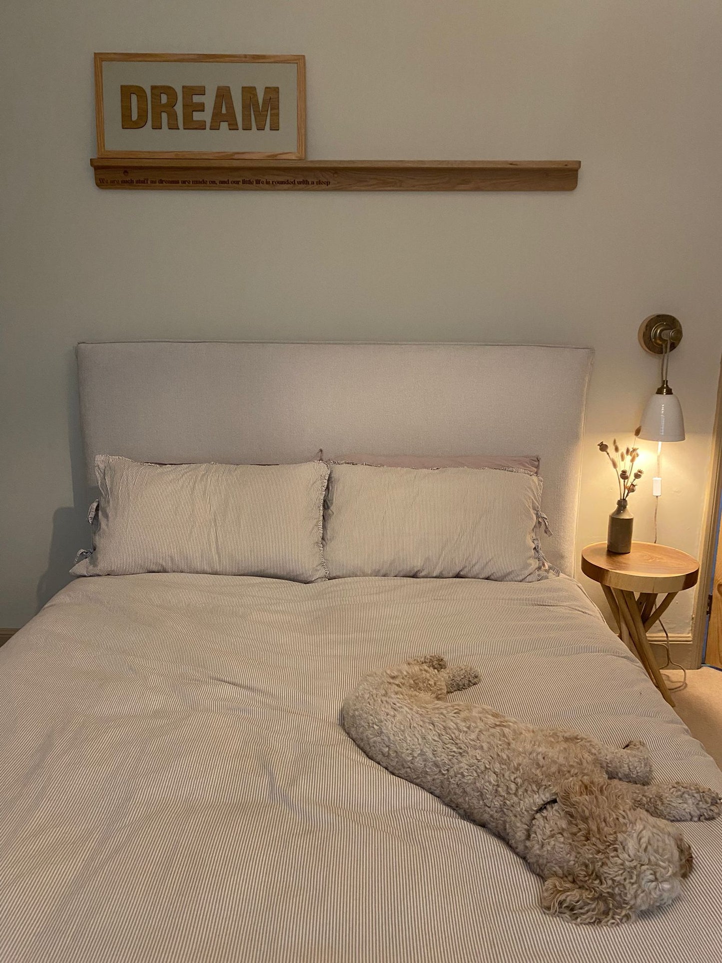 'Dream' - Medium Sign Oak Frame